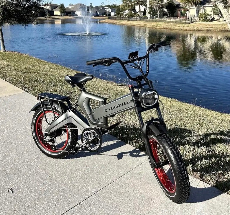 EK6 Max 2.0 parked by a trail